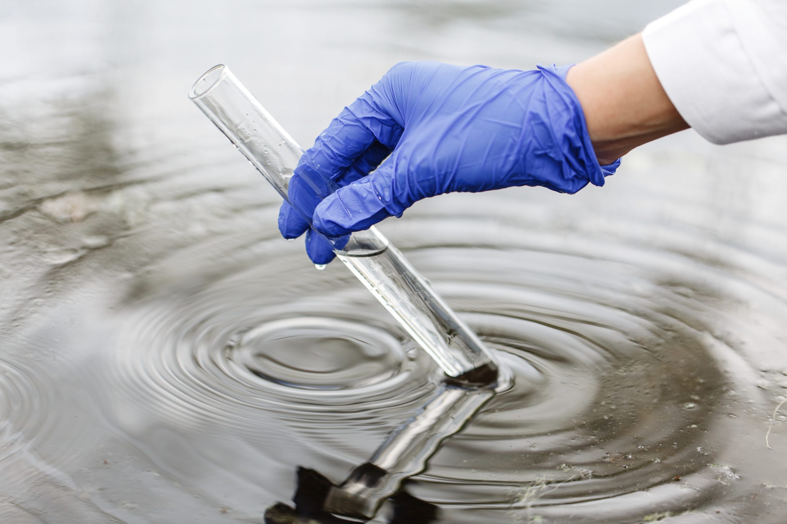 analise-microbiologica-em-agua